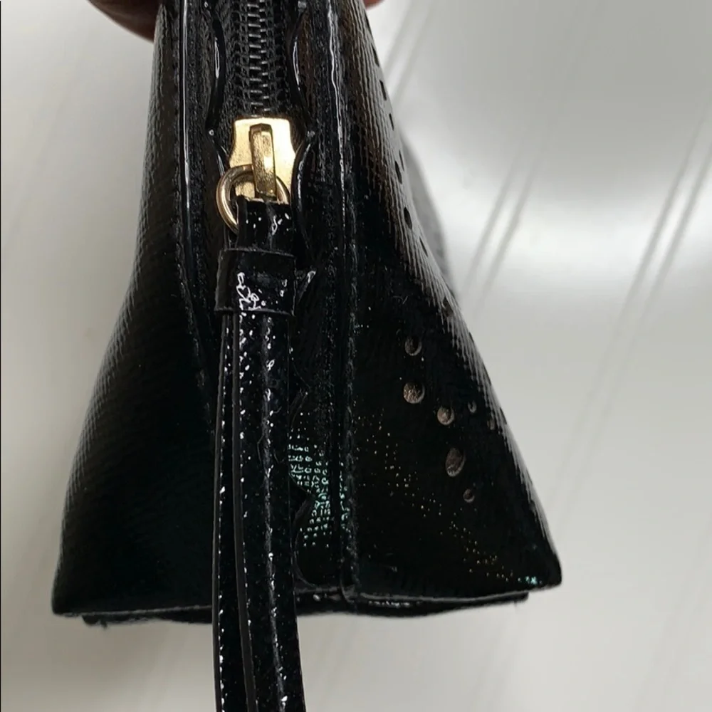 Victoria’s Secret Black Gold Cut Out Makeup Bag. SM1688